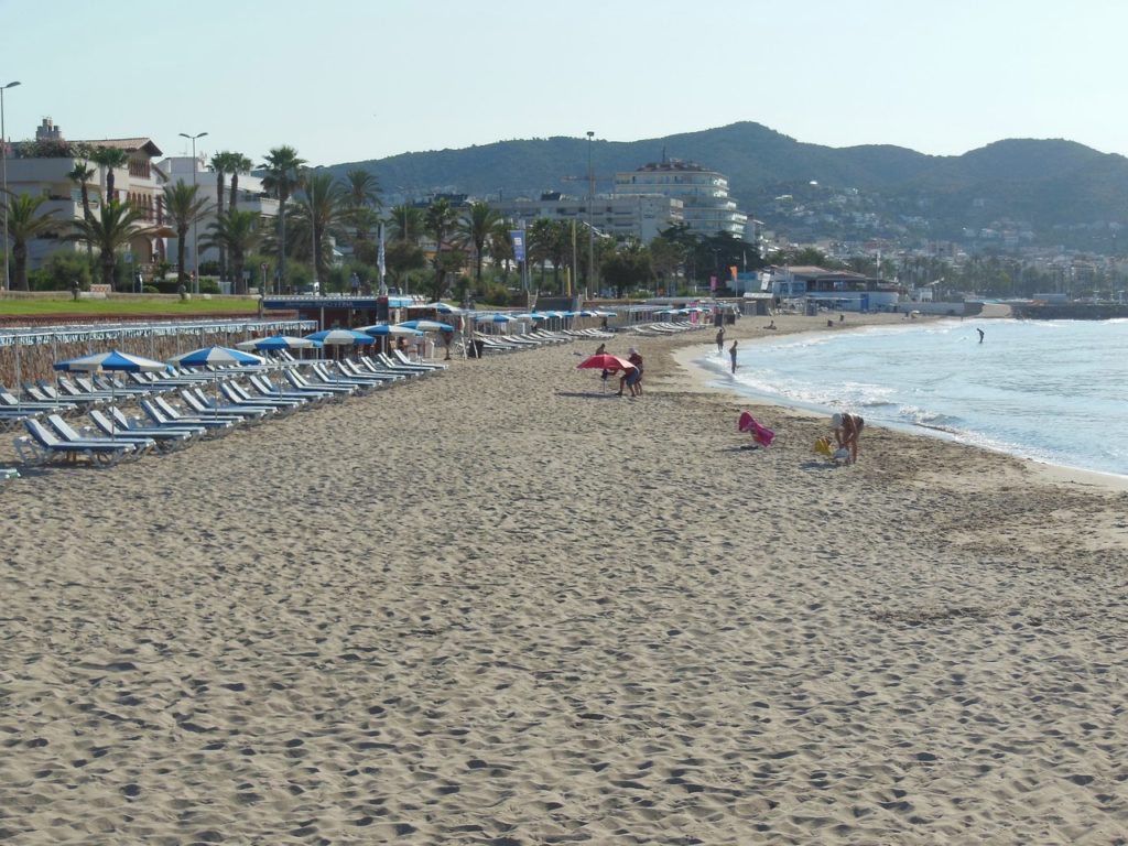 Playa L'Estanyol, Sitges