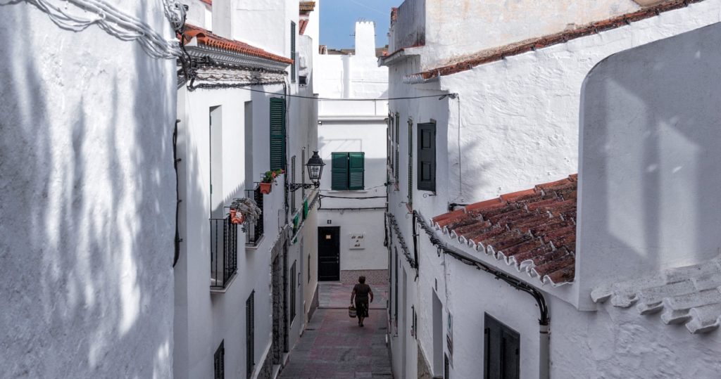 Cala Pudent, Es Mercadal